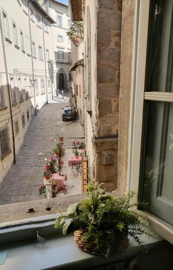 Noi Due A * Cortona